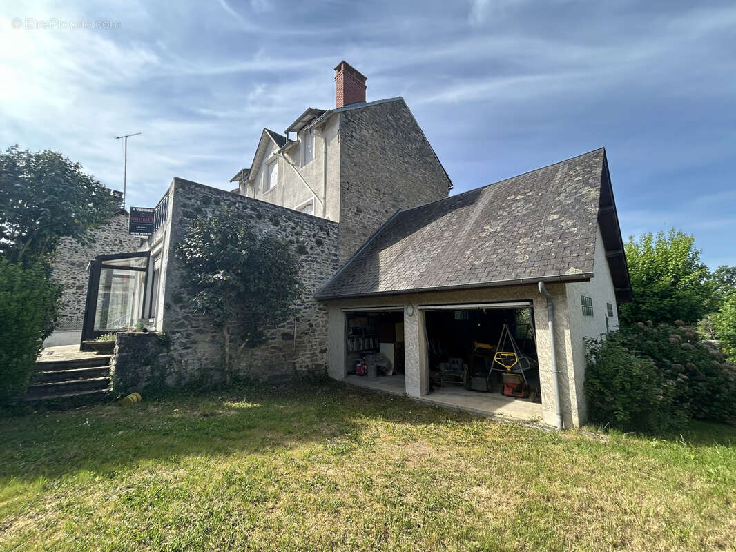 Maison à CHAMBOULIVE