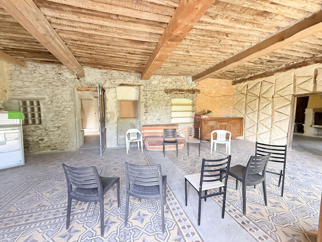 Maison à SUMENE