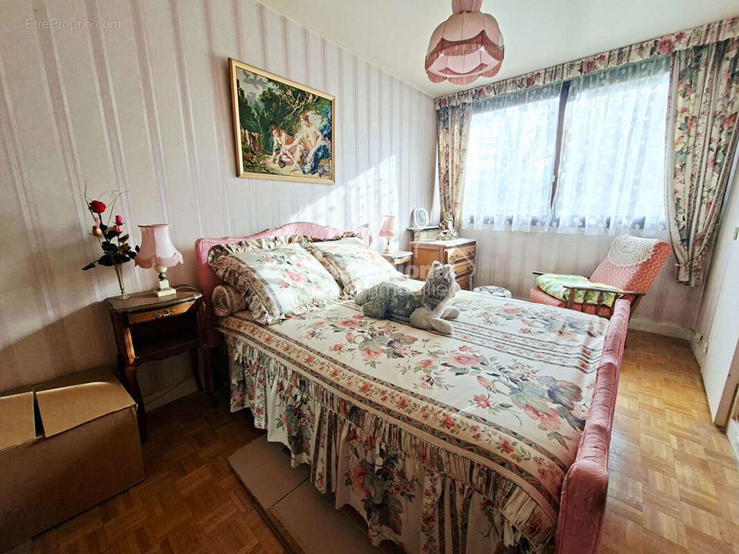 Appartement à BEAUCHAMP