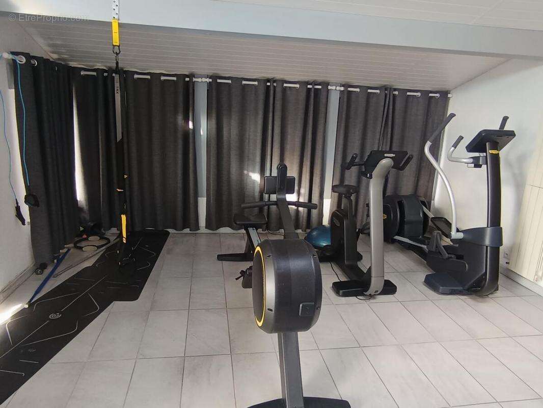 Maison à SAINT-EMILION