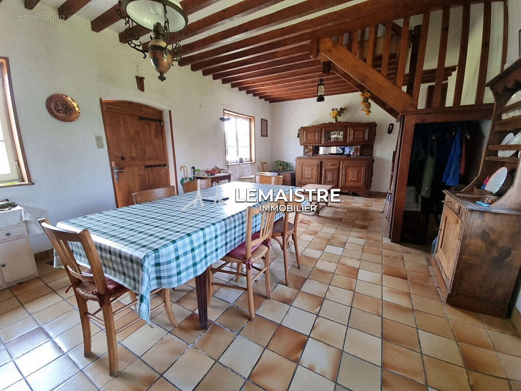 Maison à LA LANDE-SAINT-LEGER