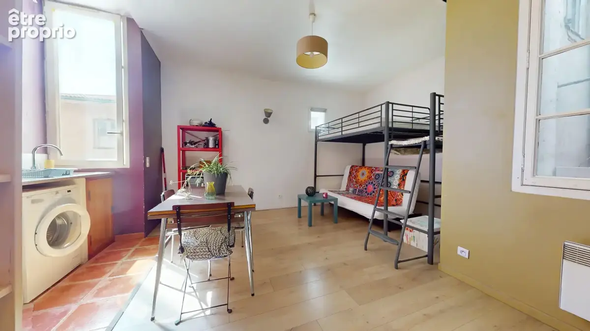 Charme de l’ancien, luminosité et emplacement idéal   studio de plus de 28 m2 - photo 2