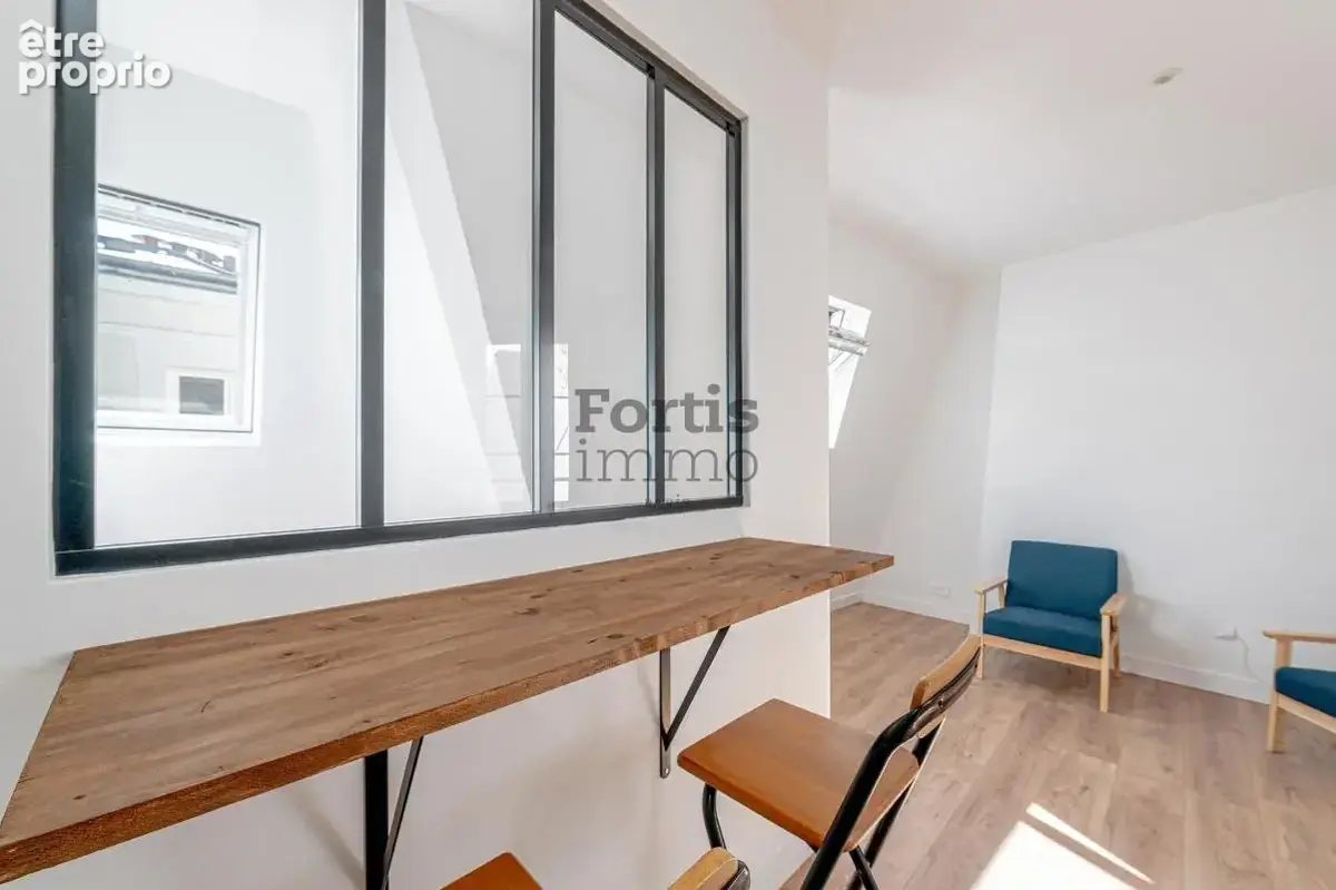 Paris 2 - rue saint-denis - grand studio au dernier etage - photo 7