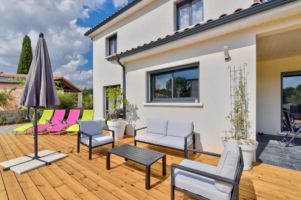 Terrain à SAINT-BRES