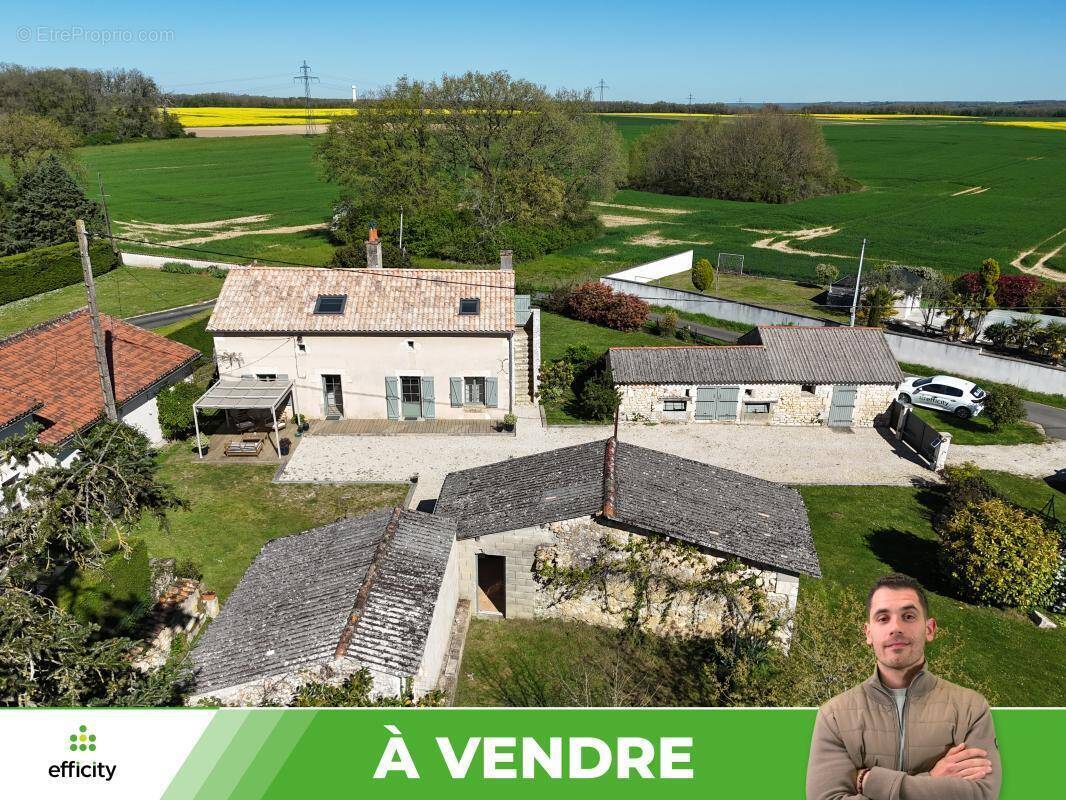 Maison à JARDRES