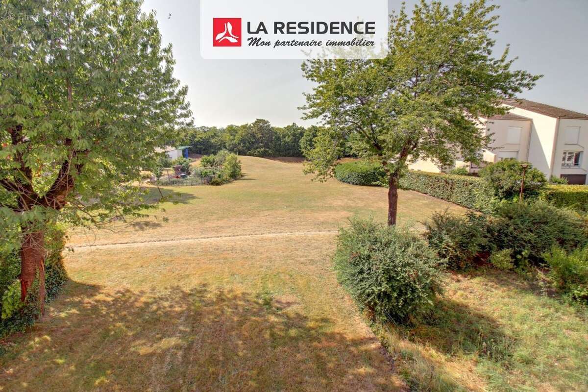 Appartement 83 m² à Eragny  - photo 8