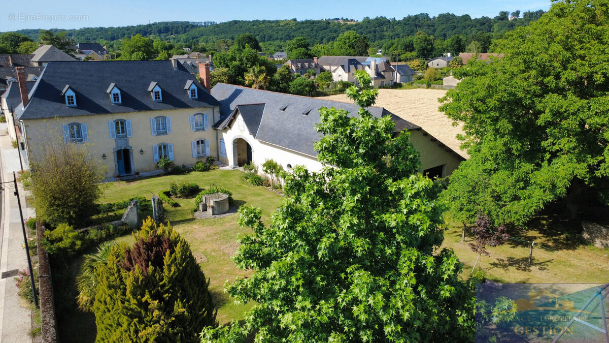 Maison à ESPOEY
