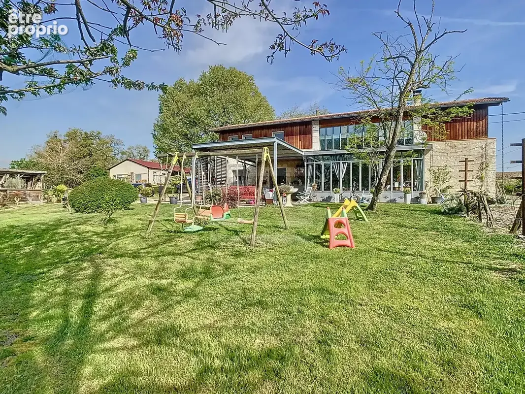 GERS (32) - À Vendre  Belle propriété rurale avec terres agricoles et bâtis en pierre - photo 2