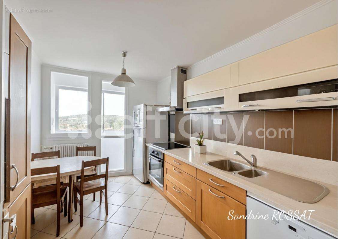 Appartement à LYON-5E