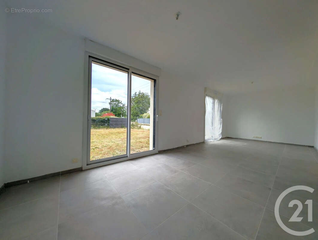 Maison 107 m² à Marzan  - photo 5