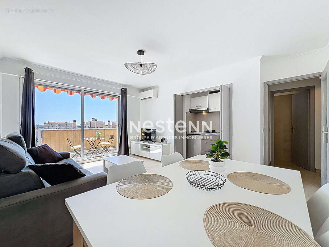 Golfe Juan - Studio - 27m² - Vue mer - Dernier étage - Centre ville - Terrasse - Sud - Cave - photo 7