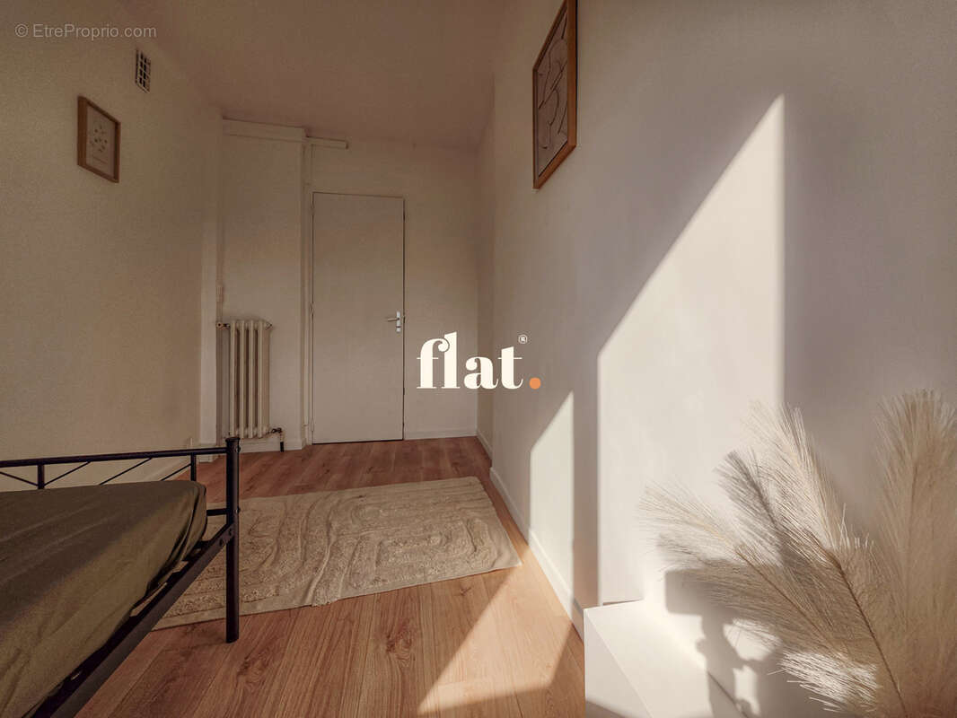 Appartement T3 de 70 m2  - RD POINT DE VANNES - 2 chambres + Cave - photo 11