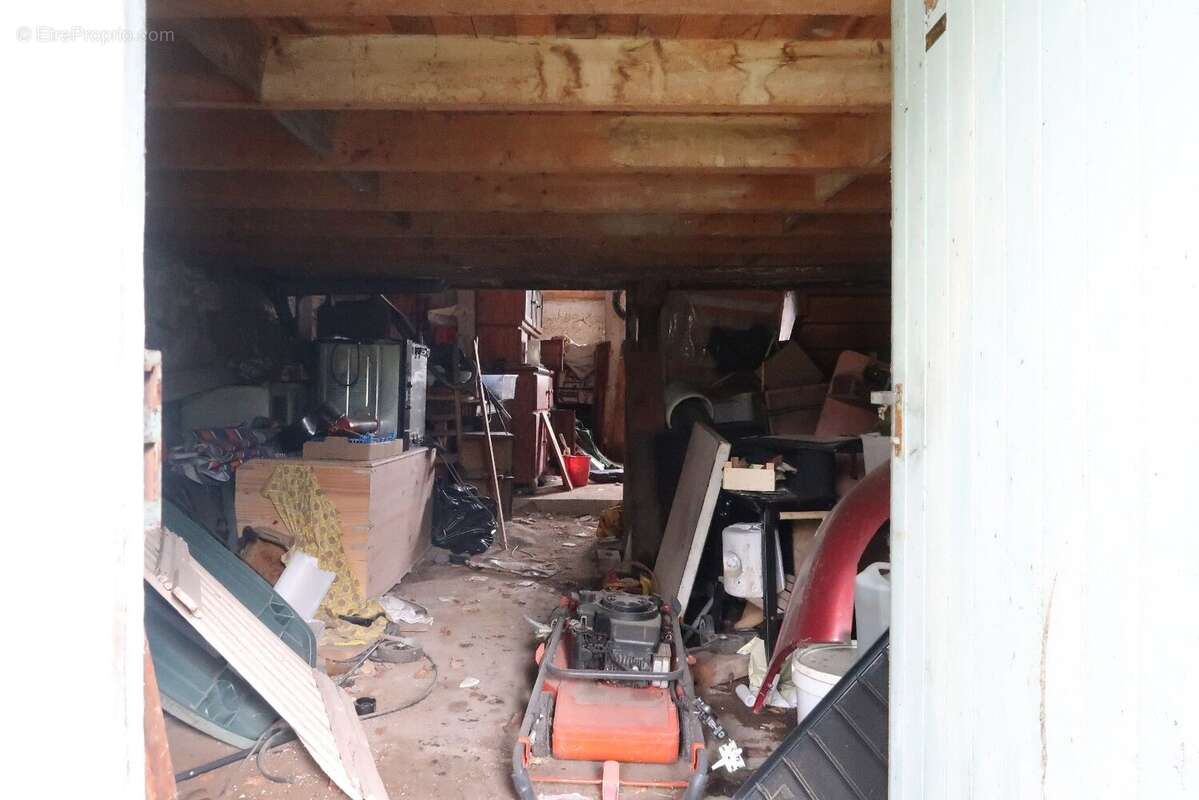 Maison à SAINT-JULIEN-LA-VETRE