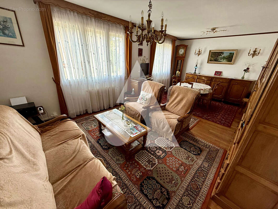 Maison à FAINS-VEEL