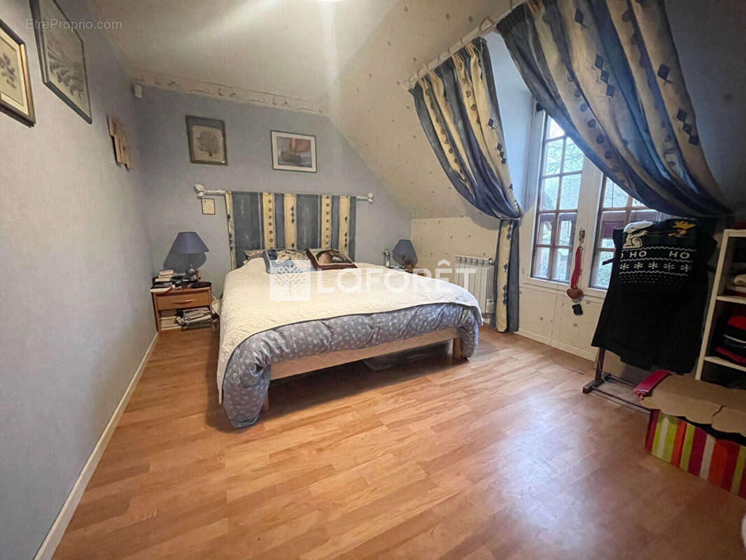 Maison à MOUSSEAUX-SUR-SEINE