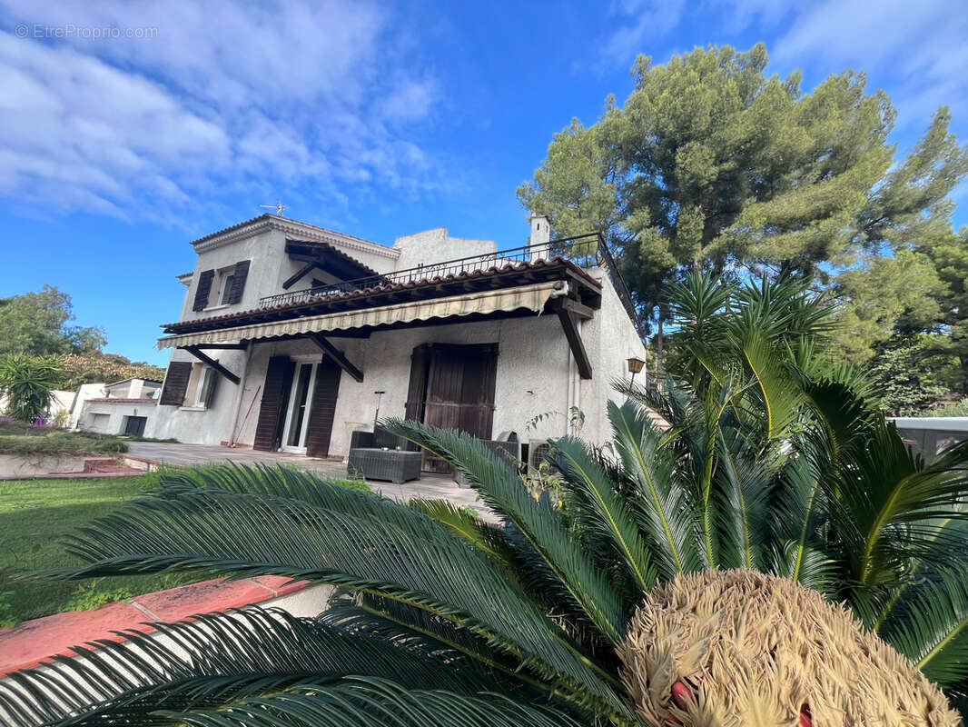 Maison à LA VALETTE-DU-VAR