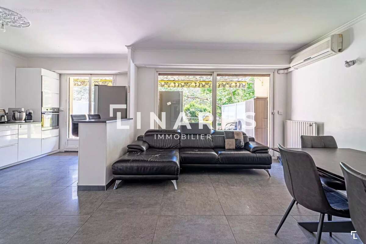 Appartement à MARSEILLE-9E