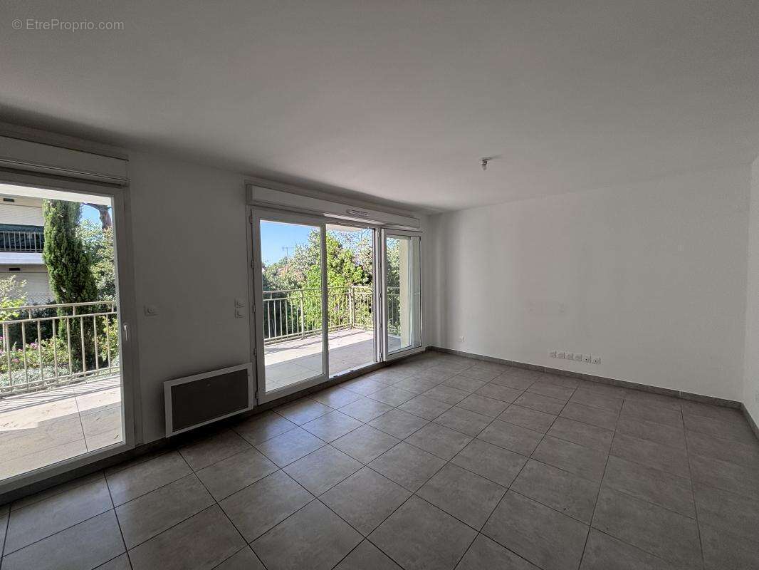 Appartement à MARSEILLE-9E