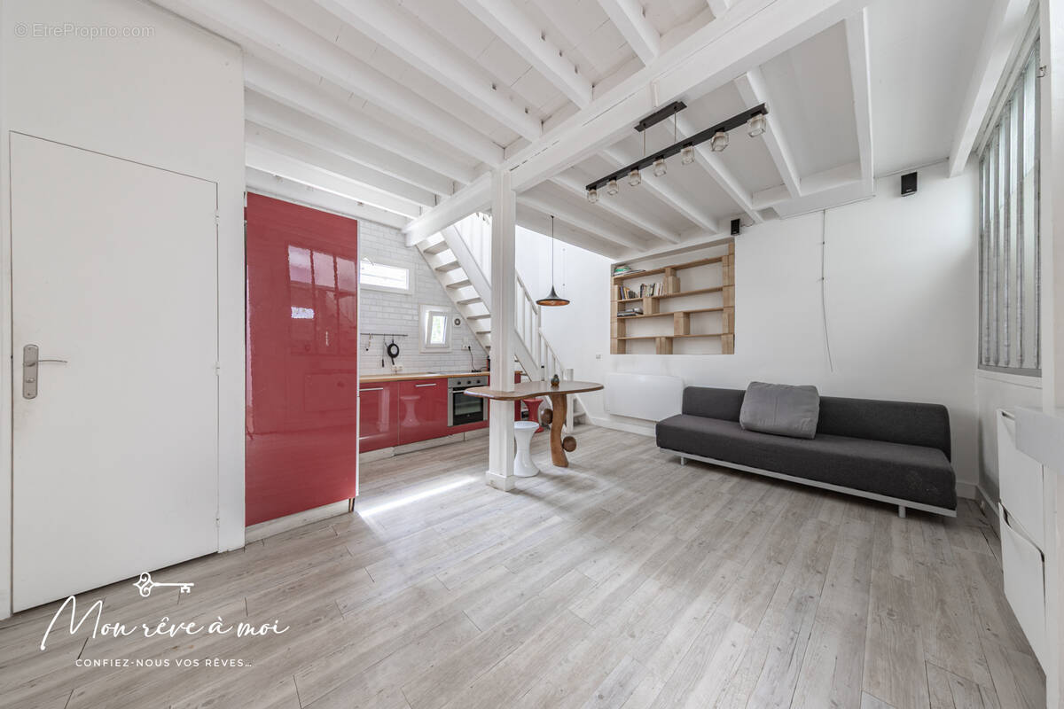 Appartement à PARIS-18E