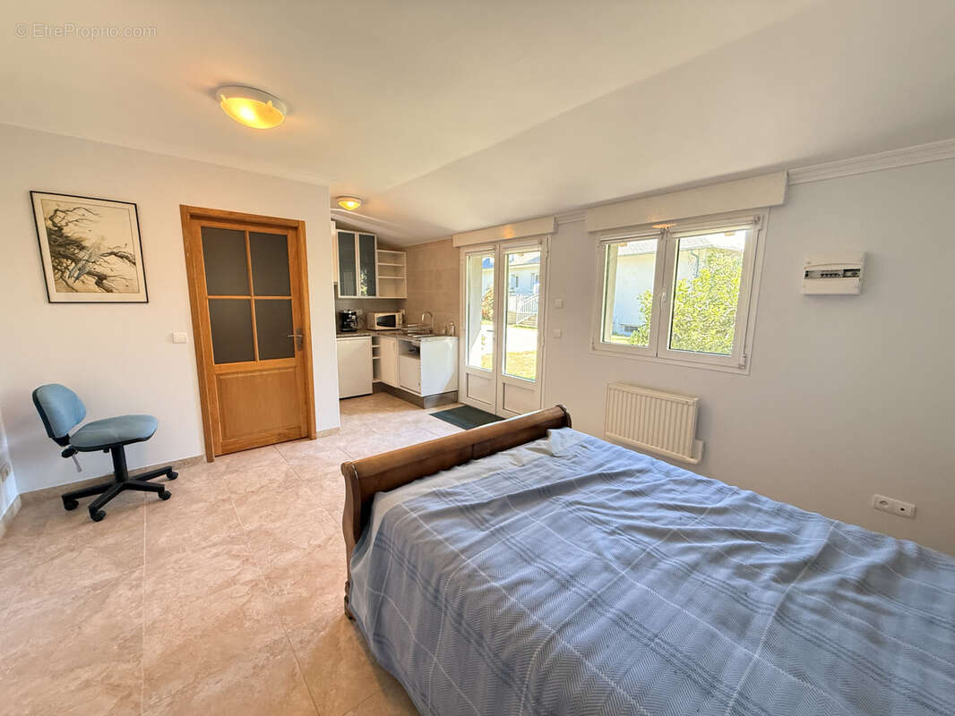 Maison à SAINT-PRYVE-SAINT-MESMIN