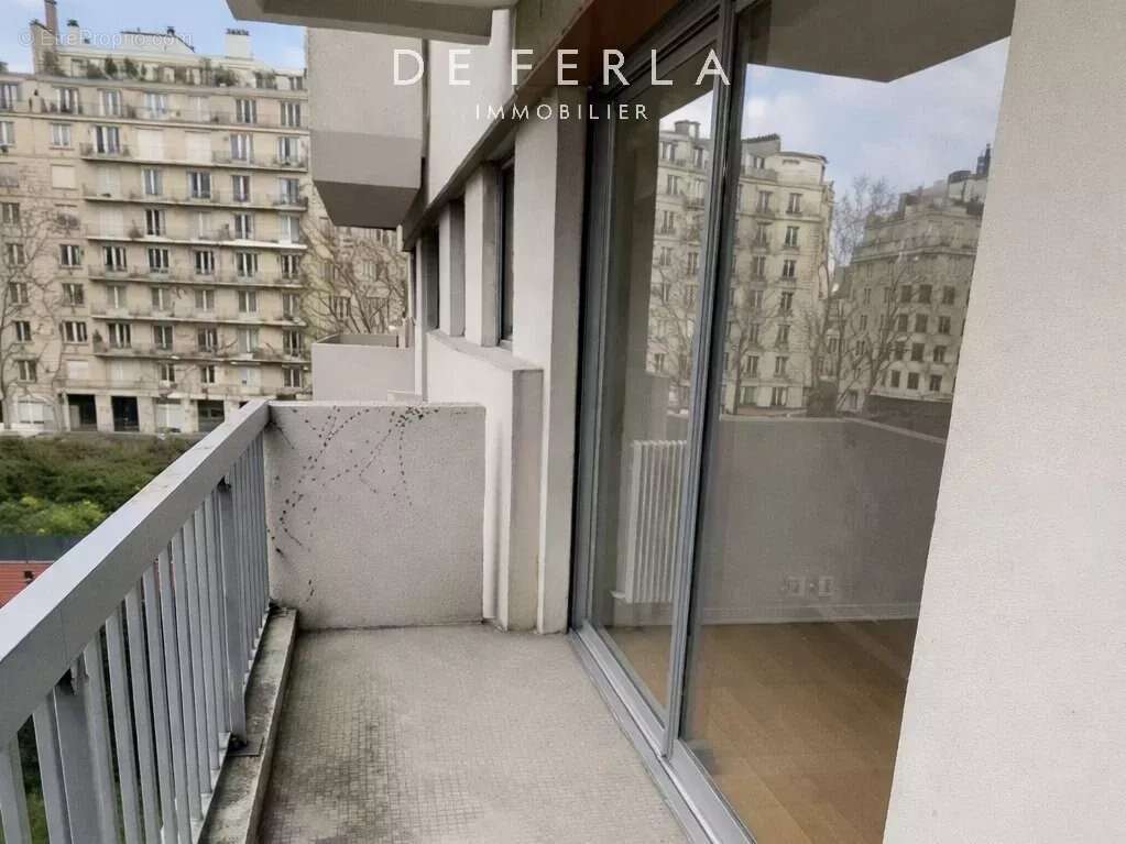 Appartement à PARIS-15E
