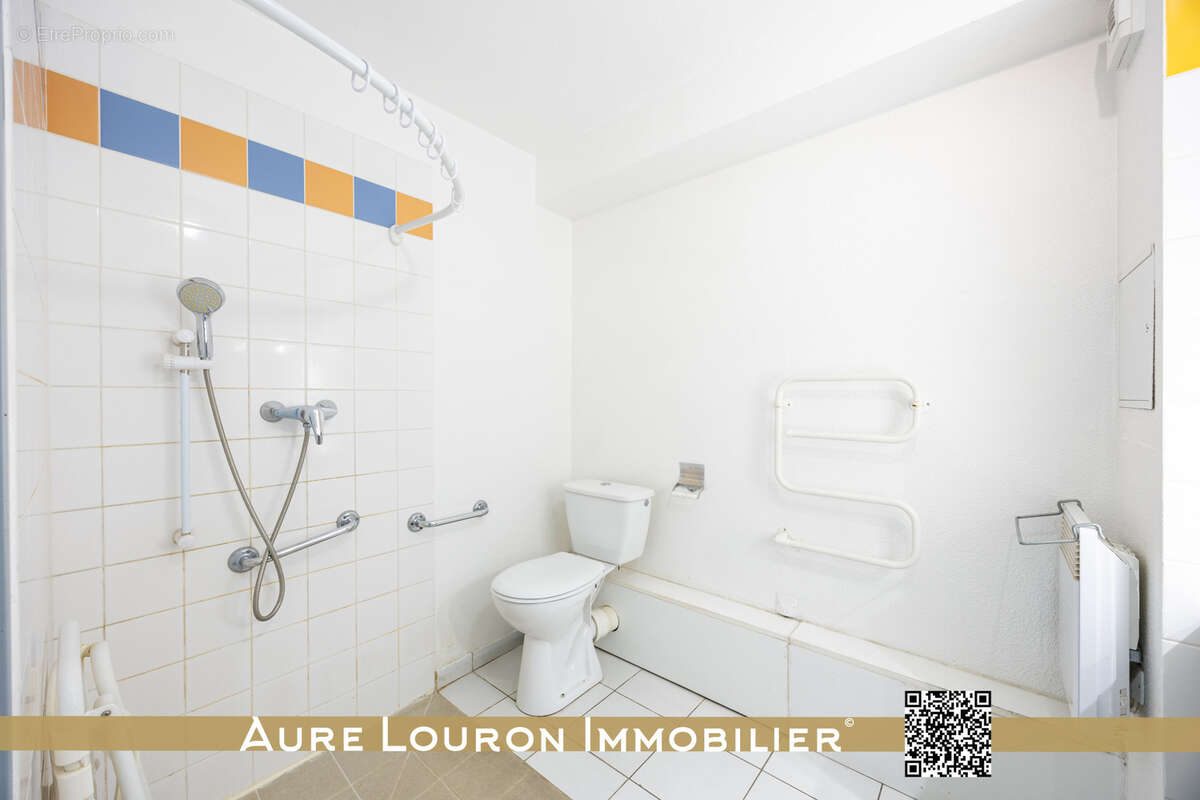 Studio cabine pmr avec terrasse 24.62m2 - arreau (village) - photo 7
