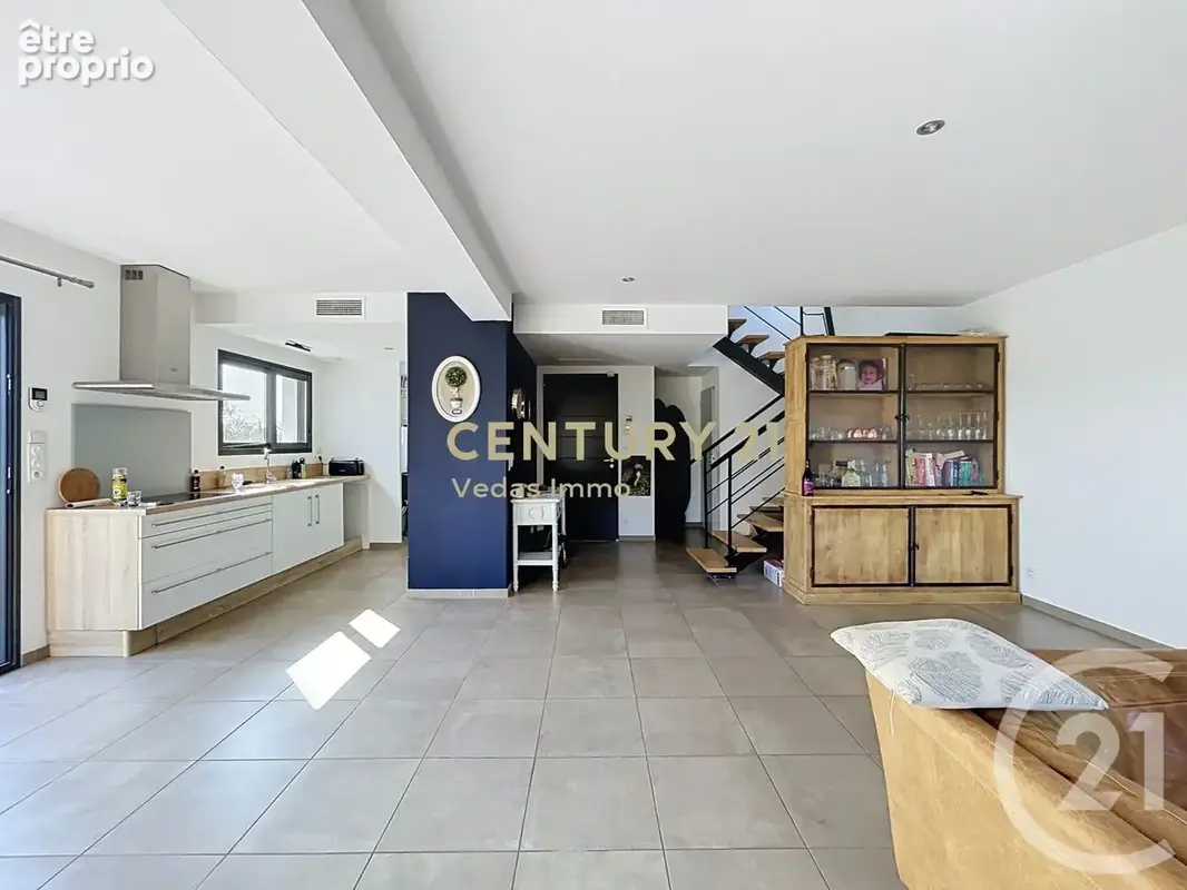 Maison 96 m² à Saint-Jean-De-Vedas  - photo 1