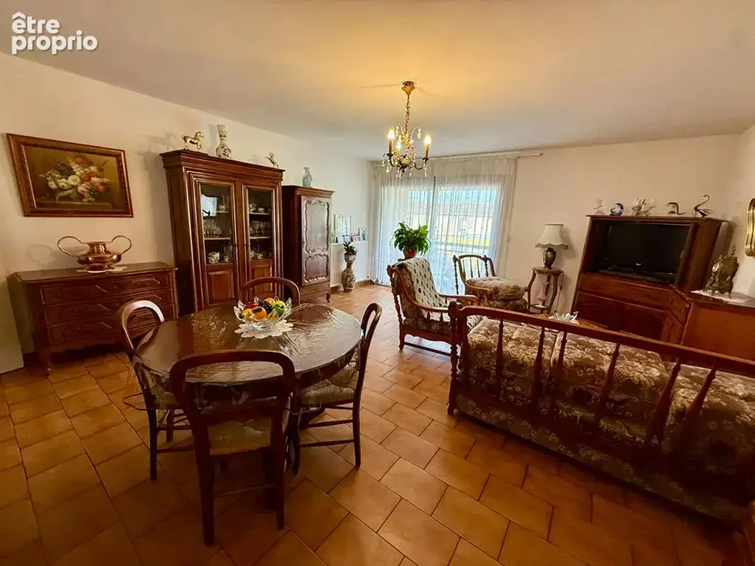 Appartement T3 de 77 m² vendu occupé avec terrasse parking et cave résidence avec ascenseur quartier Iéna Carcassonne - photo 7