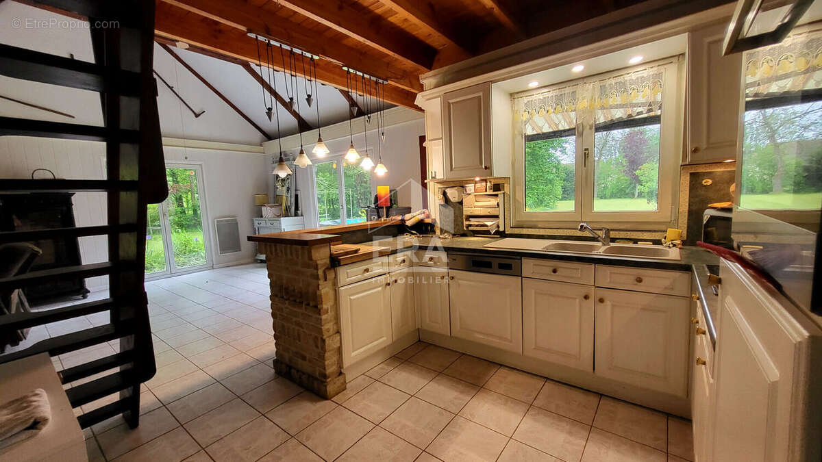 Maison à CAVRON-SAINT-MARTIN