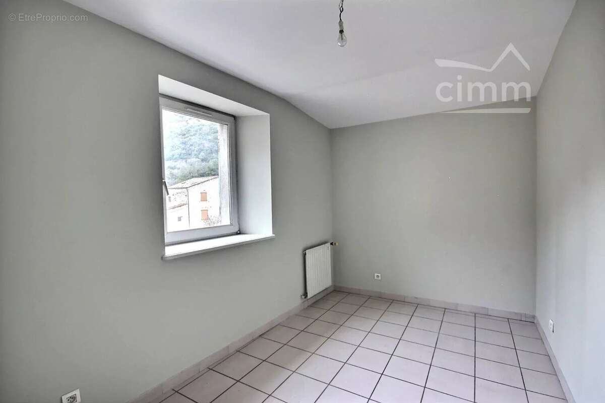 Appartement à CRUAS