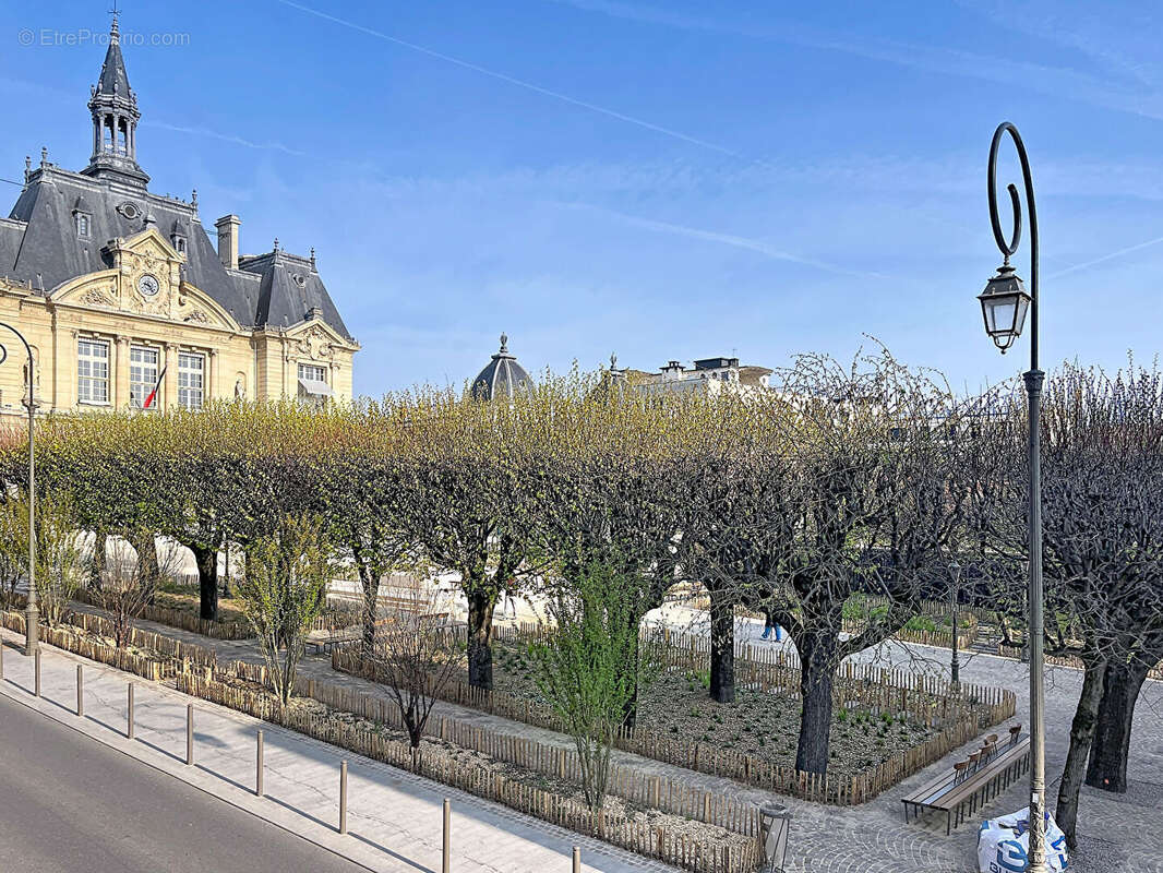 Appartement à SURESNES