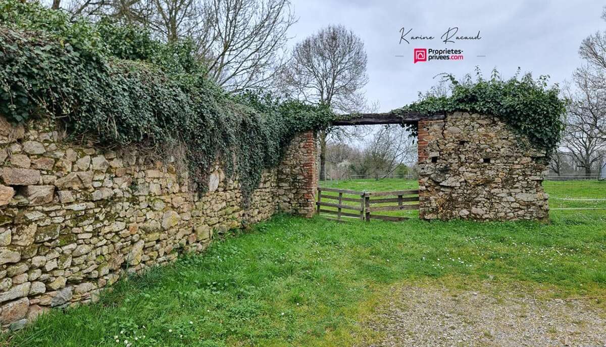 Maison à AUBIGNY