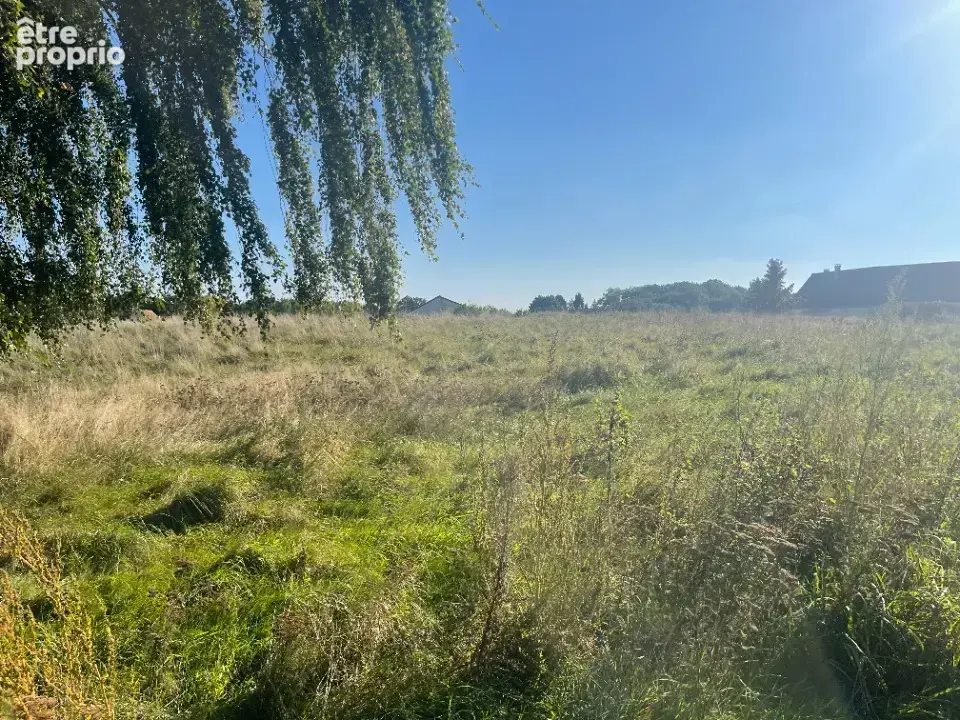 Terrain 241 m² à Montereau-Fault-Yonne · 74 000 €