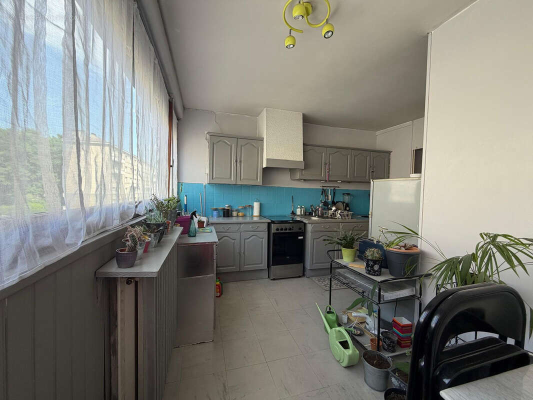 MONTPLAISIR - 3 pc + cuisine 60m2 - photo 2