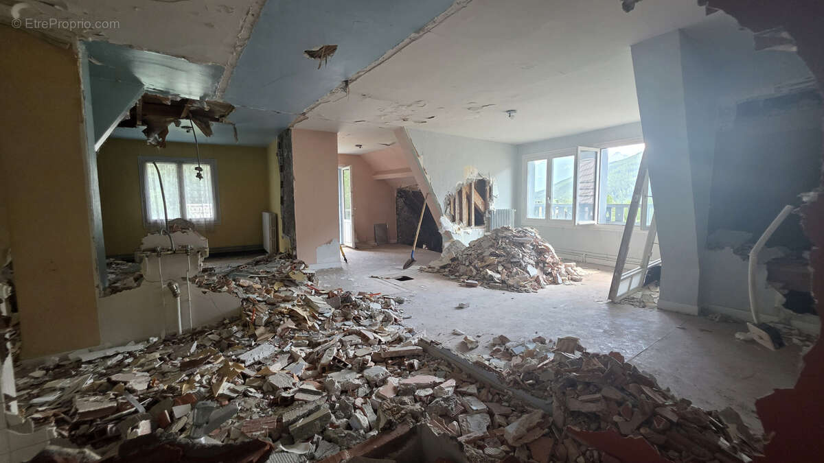 Sublime potentiel de rénovation pour cette maison de village mitoyenne - photo 20
