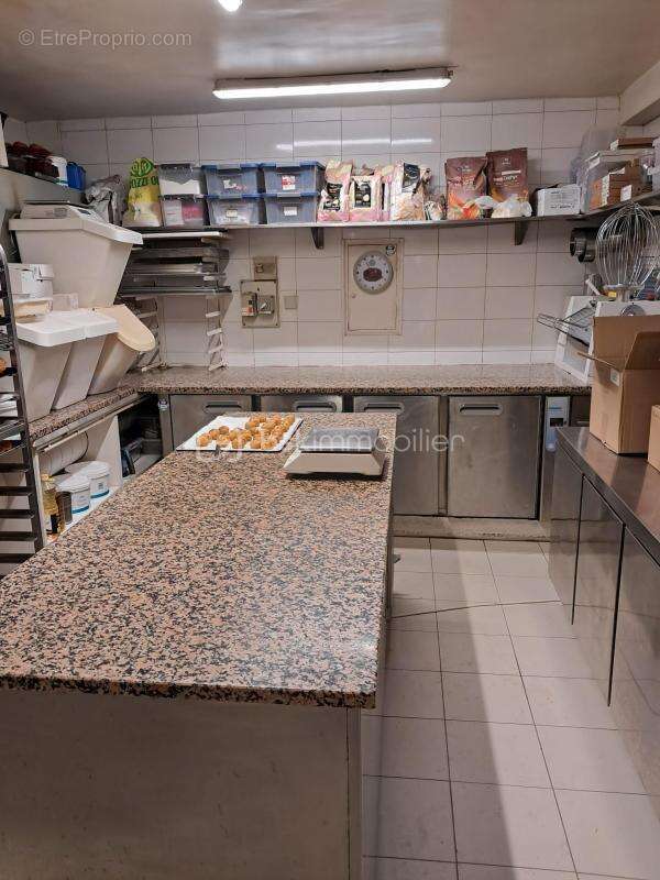 Pâtisserie  centre-ville de valbonne - photo 6