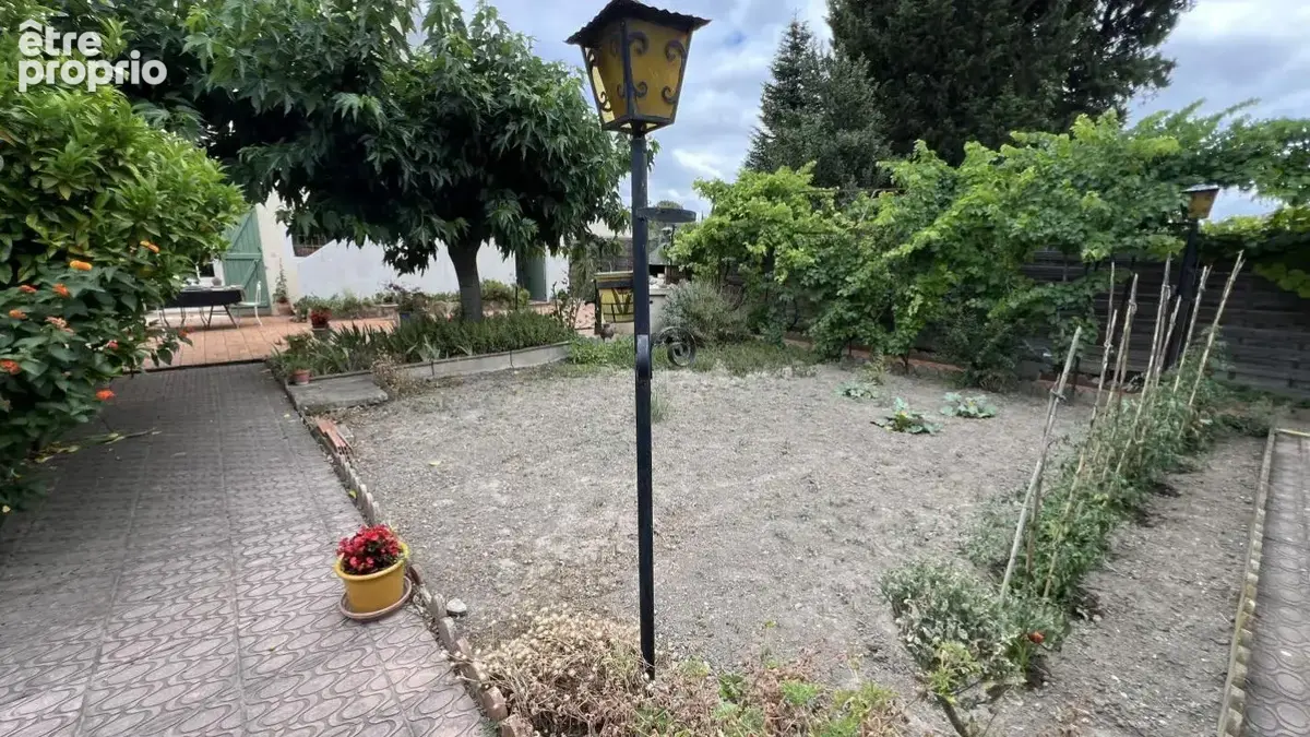 Maison à LEZIGNAN-CORBIERES