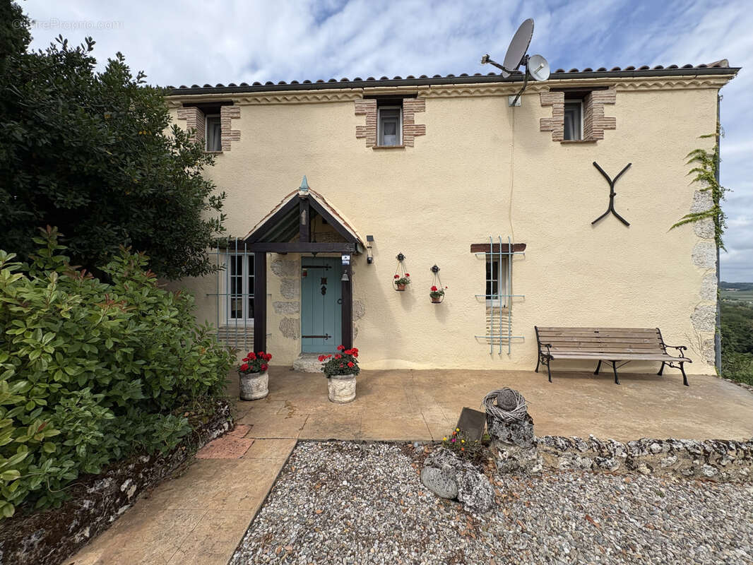 Maison à CASTELMORON-SUR-LOT