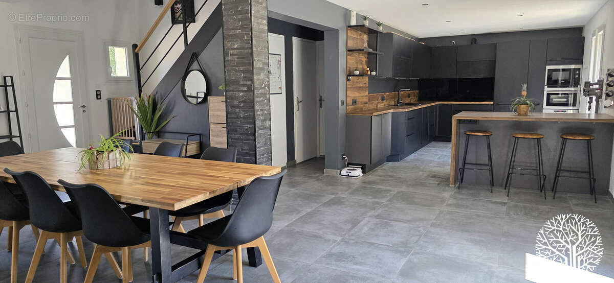 Maison à MILLY-LA-FORET