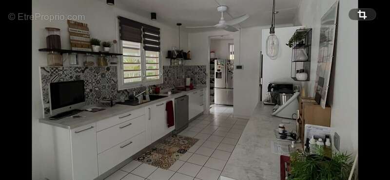 Maison à REMIRE-MONTJOLY