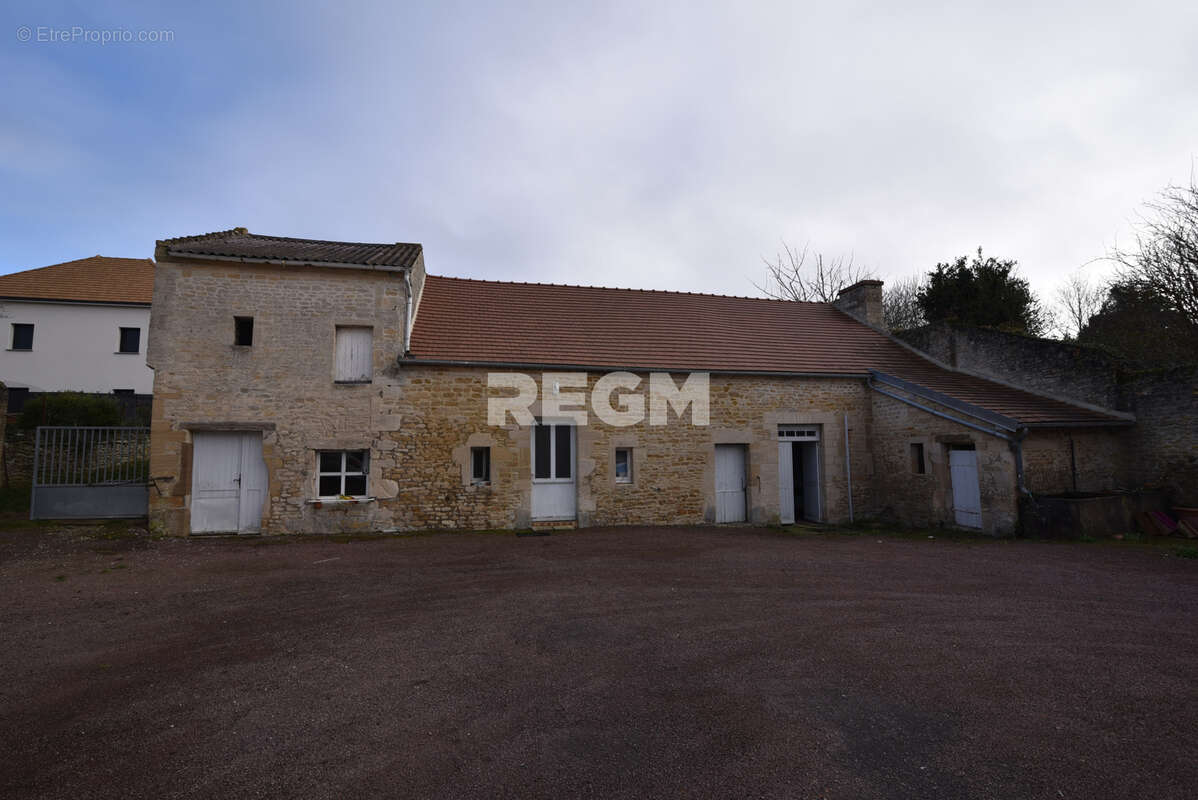 Maison à DOUVRES-LA-DELIVRANDE