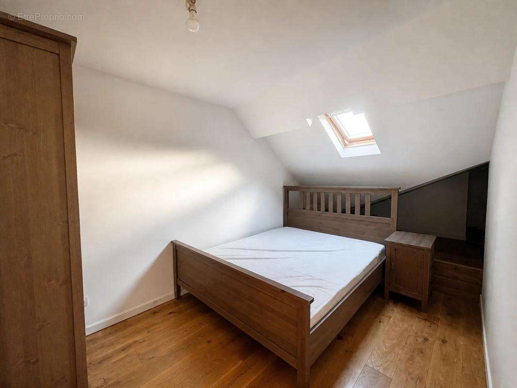 Maison de 6 pièces de 135 m² à Orléans - photo 7