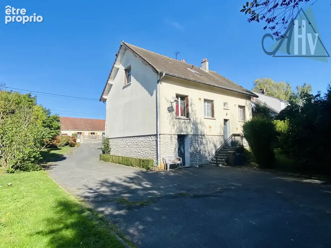 Maison à CHENOISE