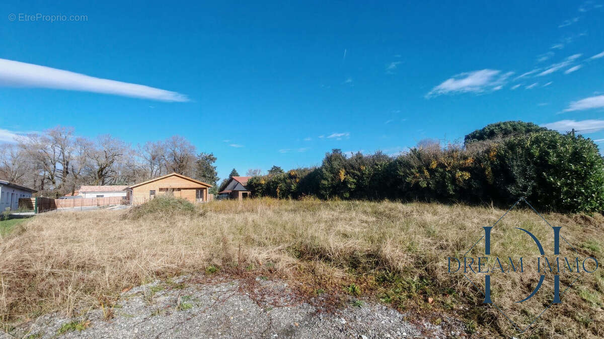Terrain à SAINT-LON-LES-MINES