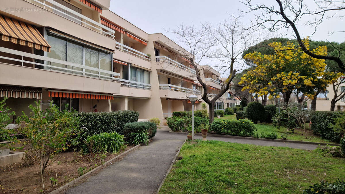 Appartement à FREJUS