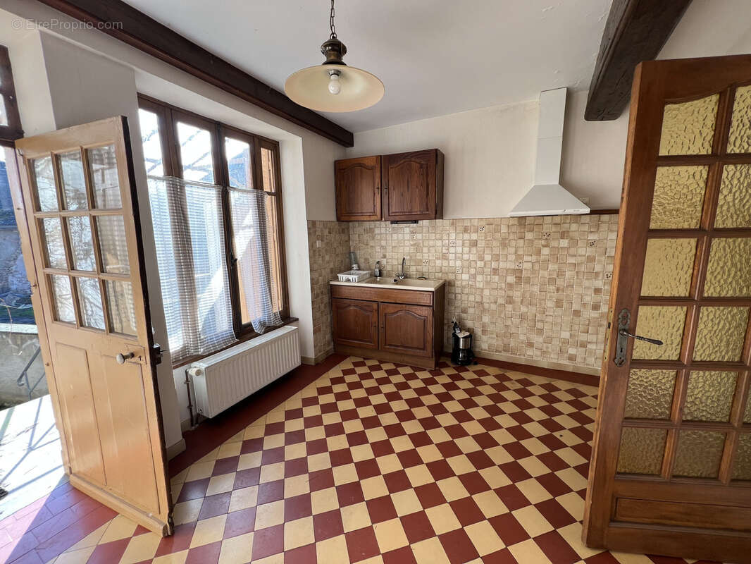 Maison à SAMPIGNY-LES-MARANGES