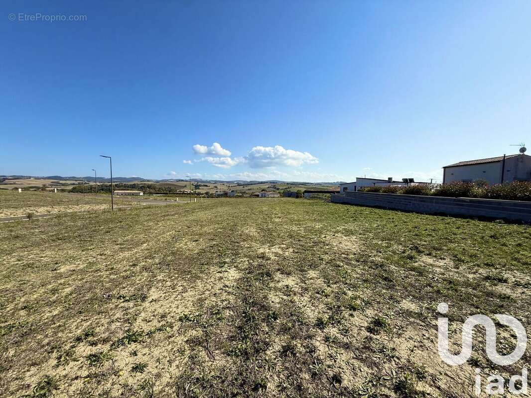 Photo 2 - Terrain à VILLENEUVE-LES-MONTREAL