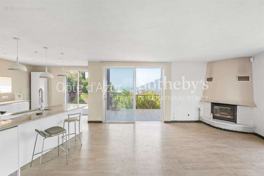 Maison à THEOULE-SUR-MER