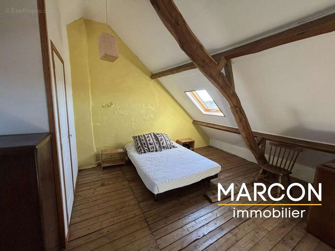 Maison à CHENERAILLES