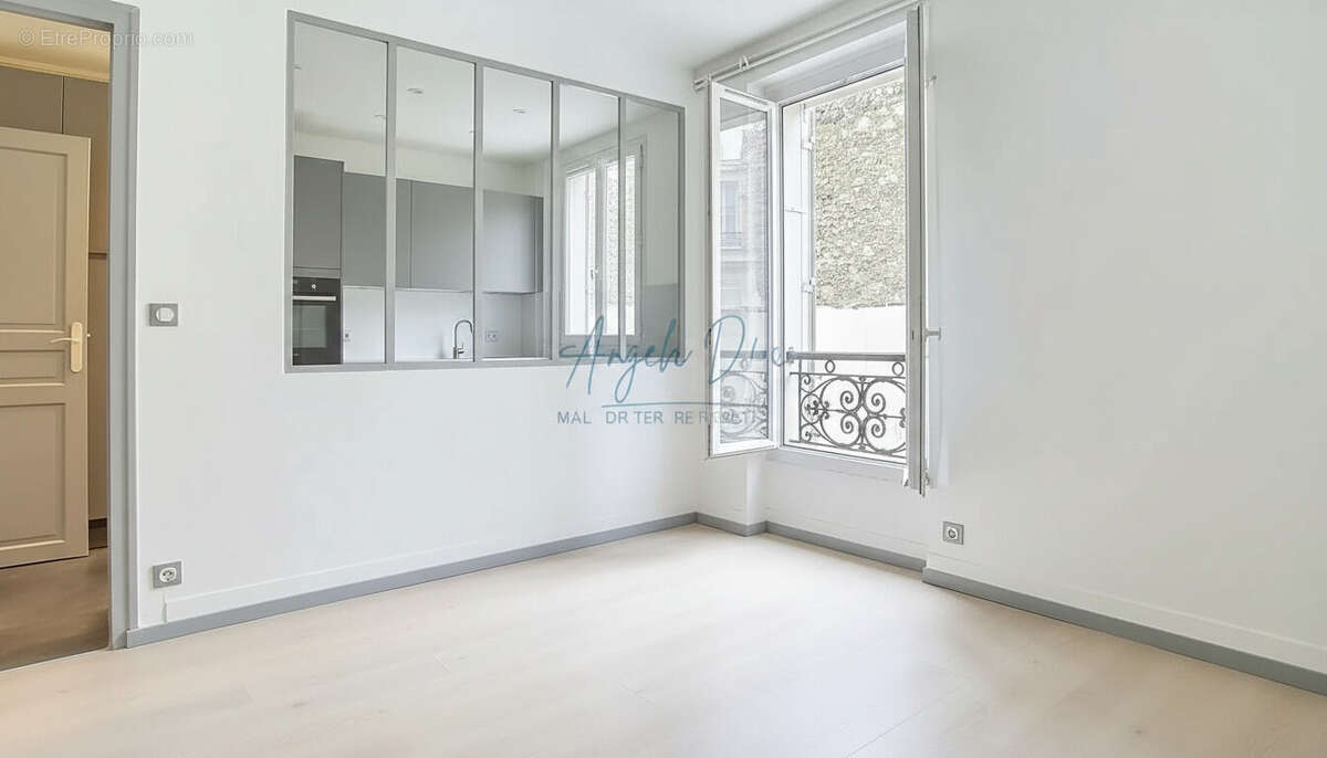 Appartement à PARIS-11E